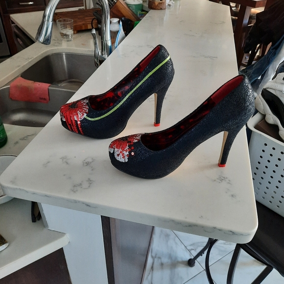 Iron Fist Heels - Picture 4 of 8